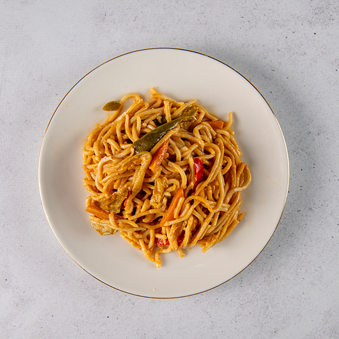 SEBZELİ NOODLE
